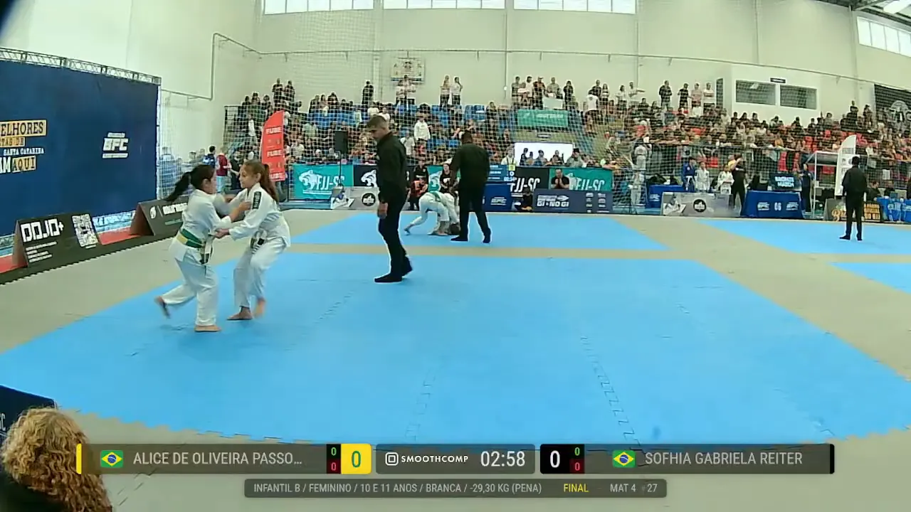 Frame at 00:32:26