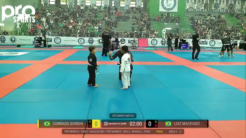 Frame at 00:32:04