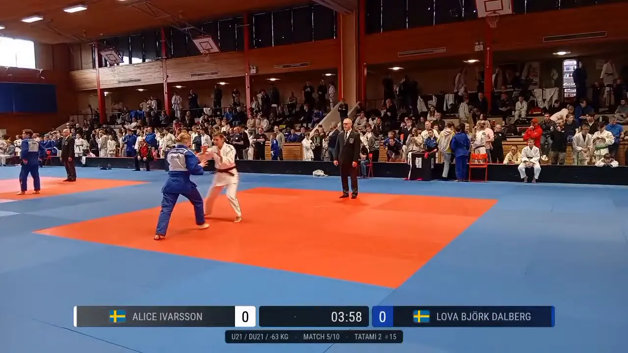 Frame at 00:32:31