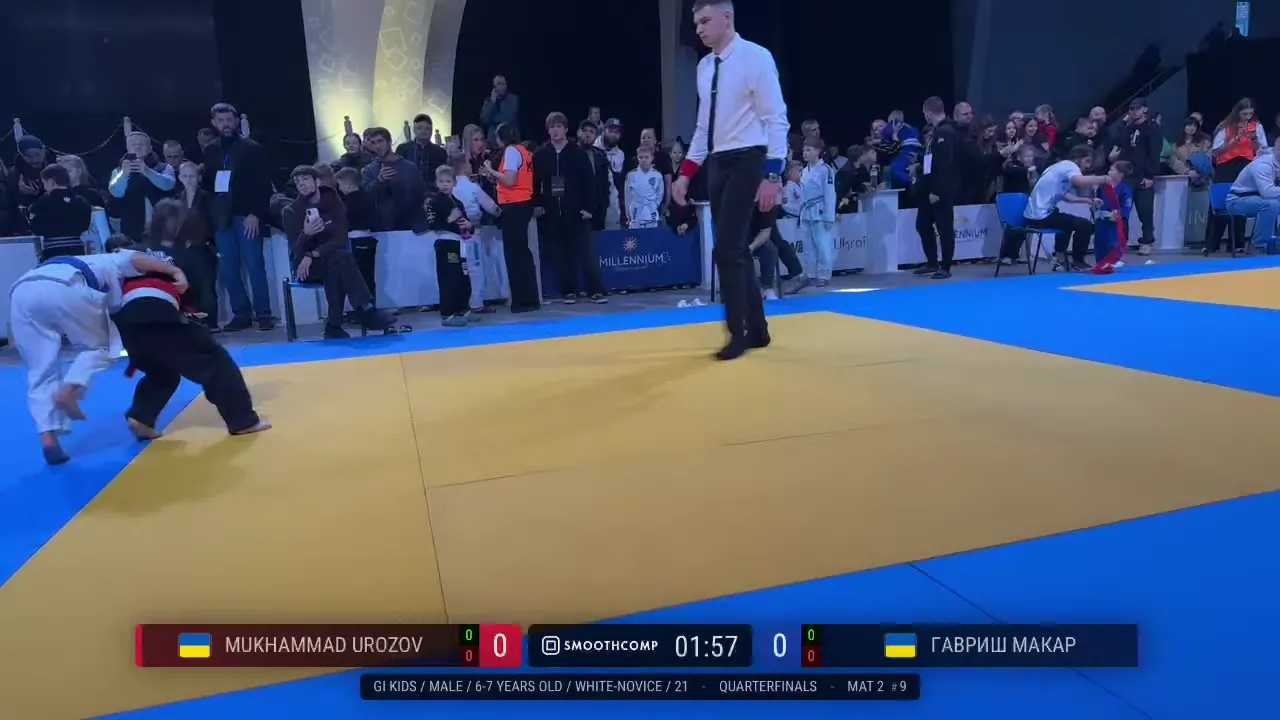Frame at 00:32:36