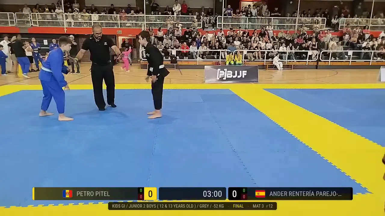 Frame at 00:33:20