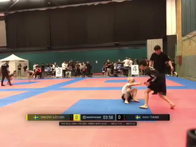 Frame at 00:25:52