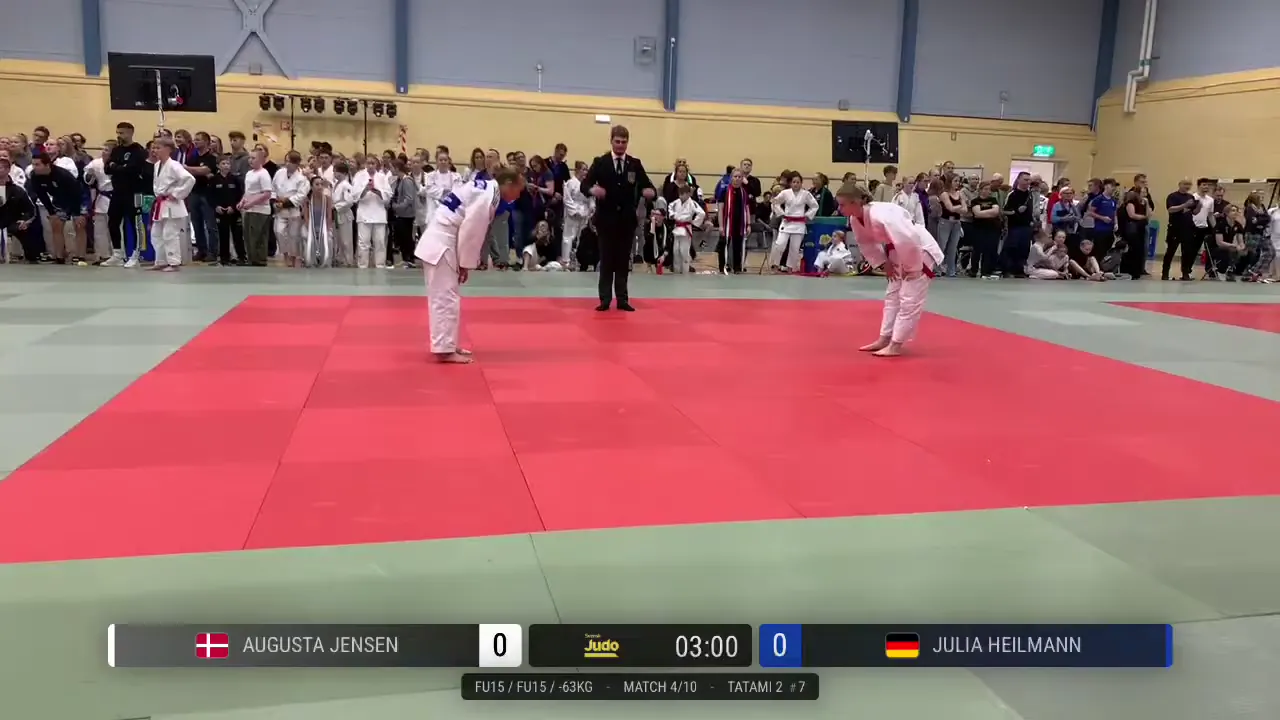 Frame at 00:23:35