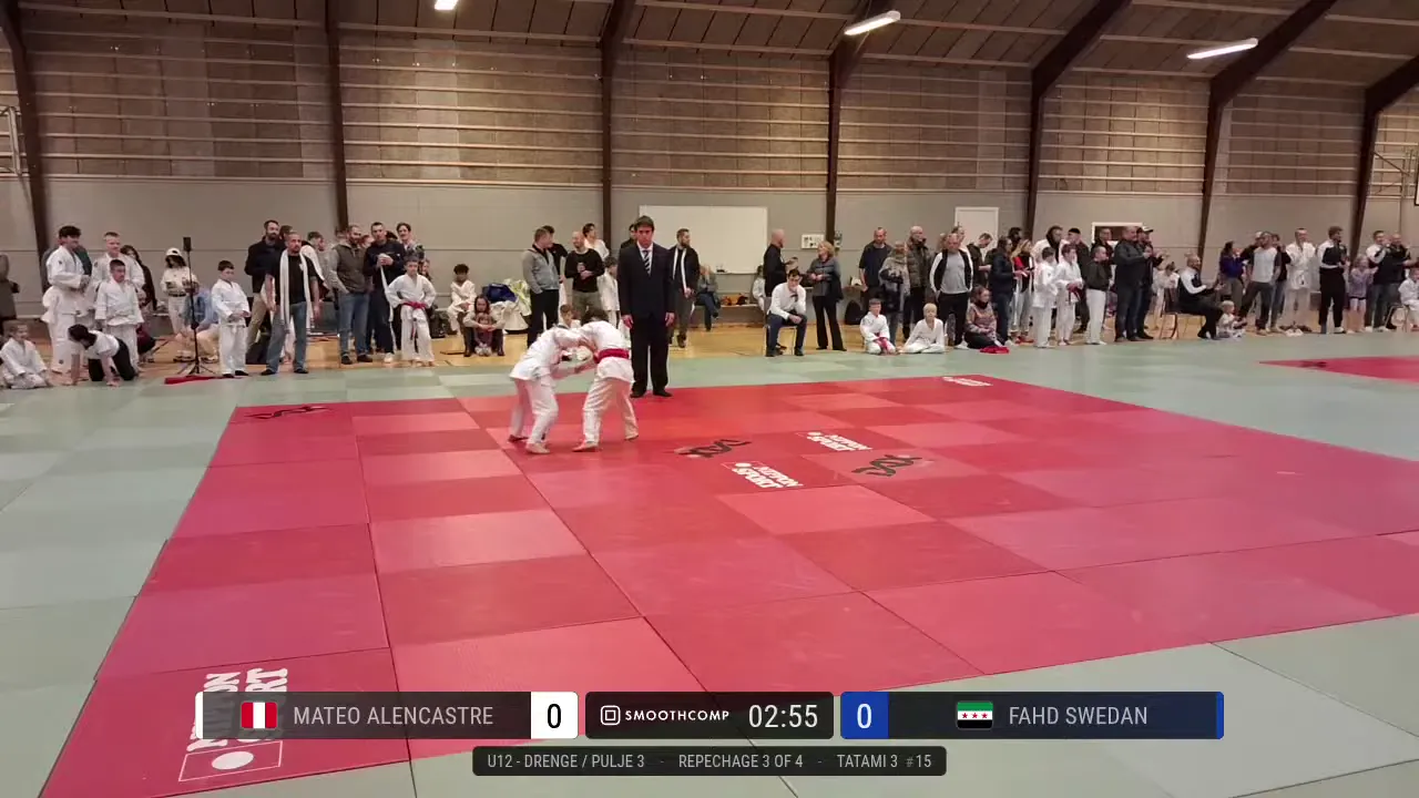 Frame at 00:32:23