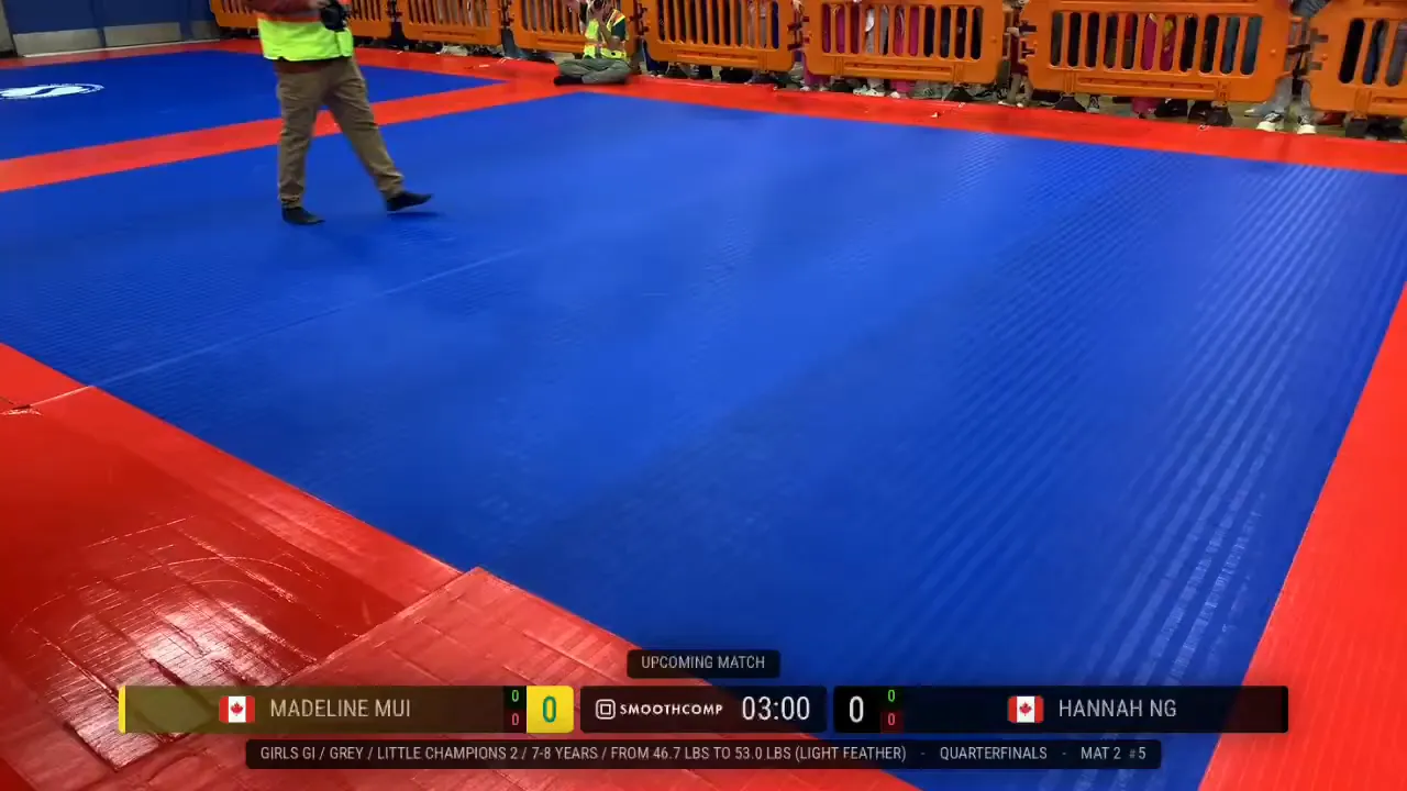 Frame at 00:32:49