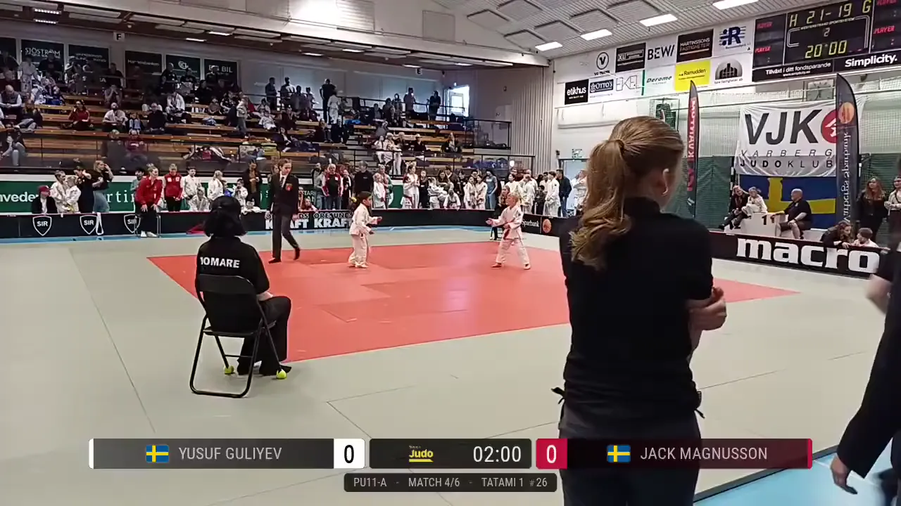 Frame at 01:44:10