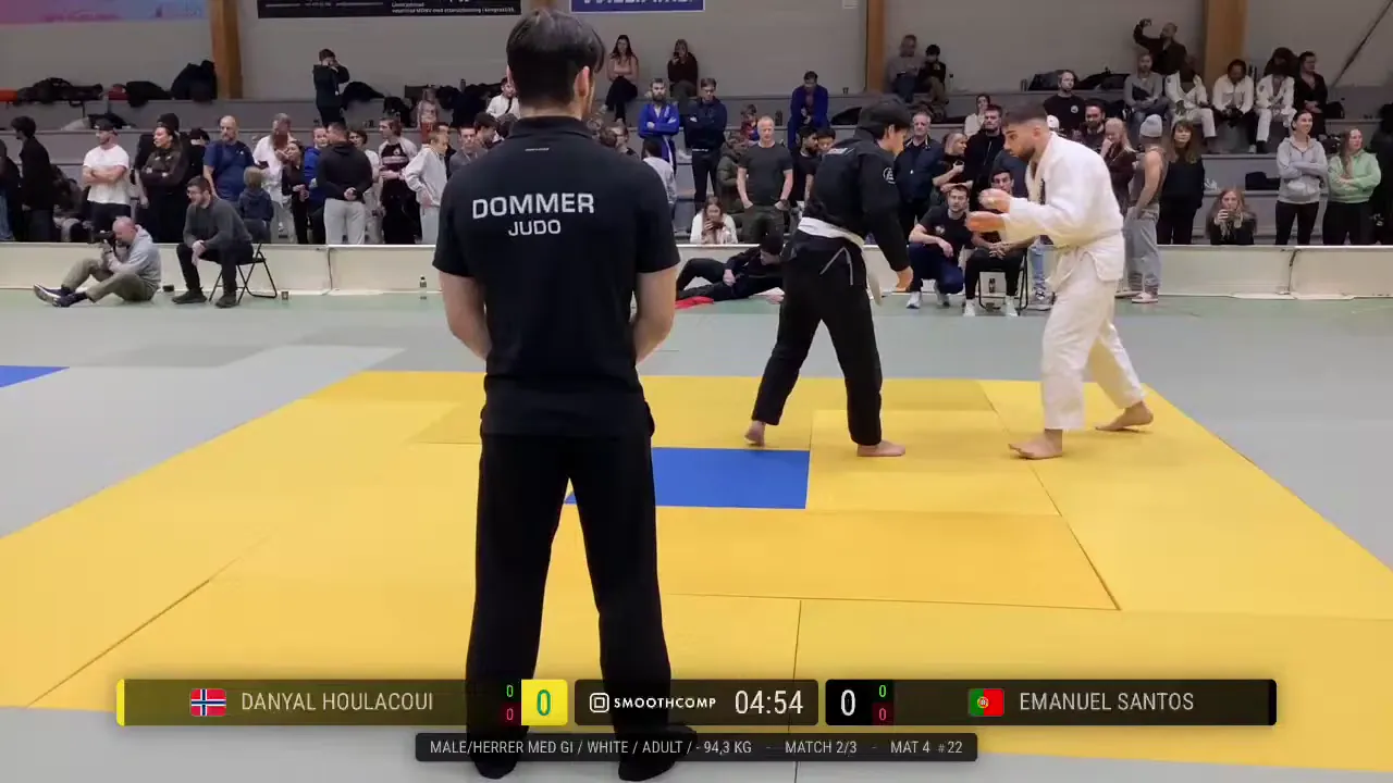 Frame at 00:27:34