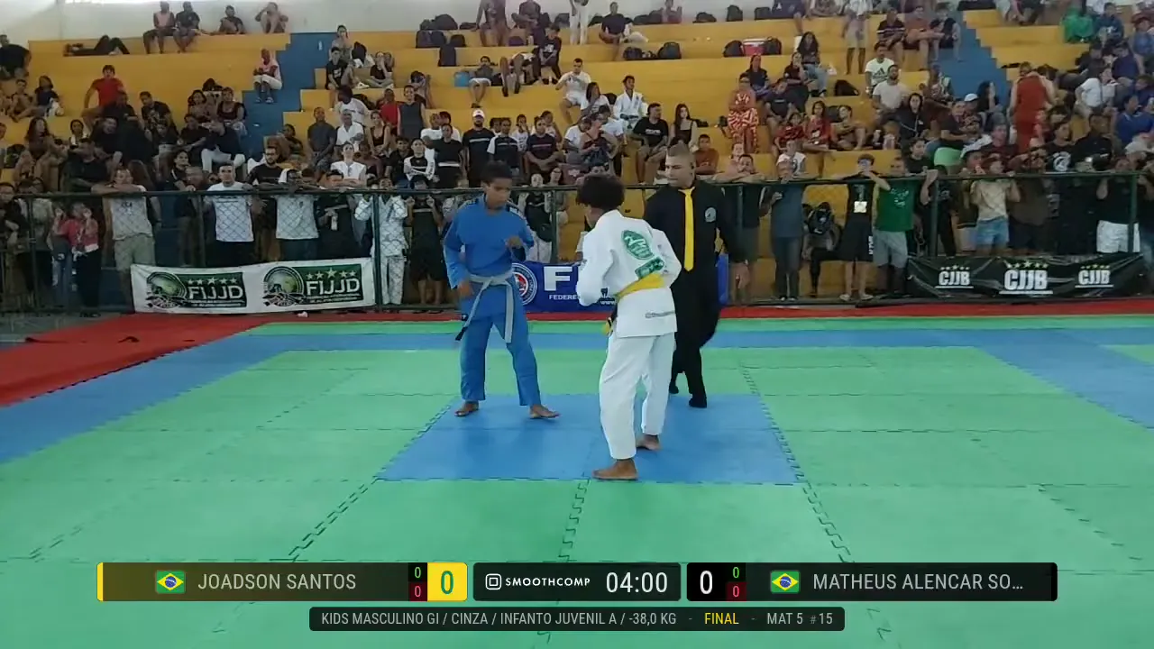 Frame at 00:33:14