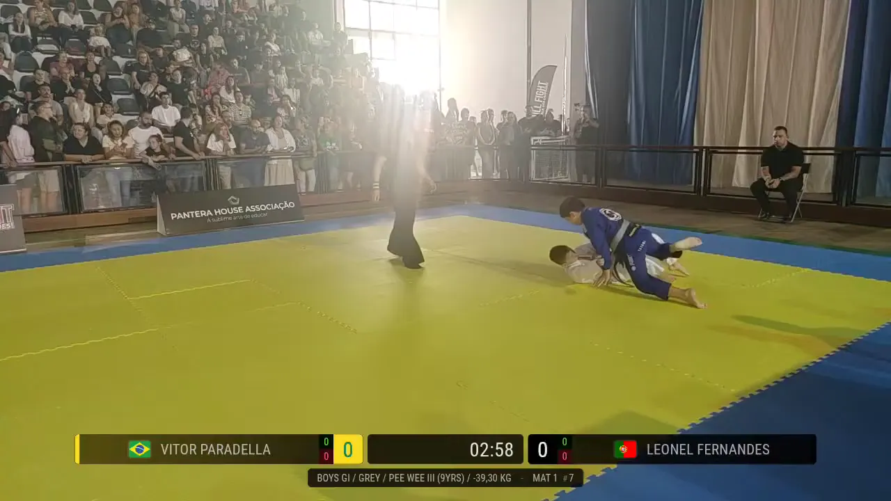 Frame at 00:32:30