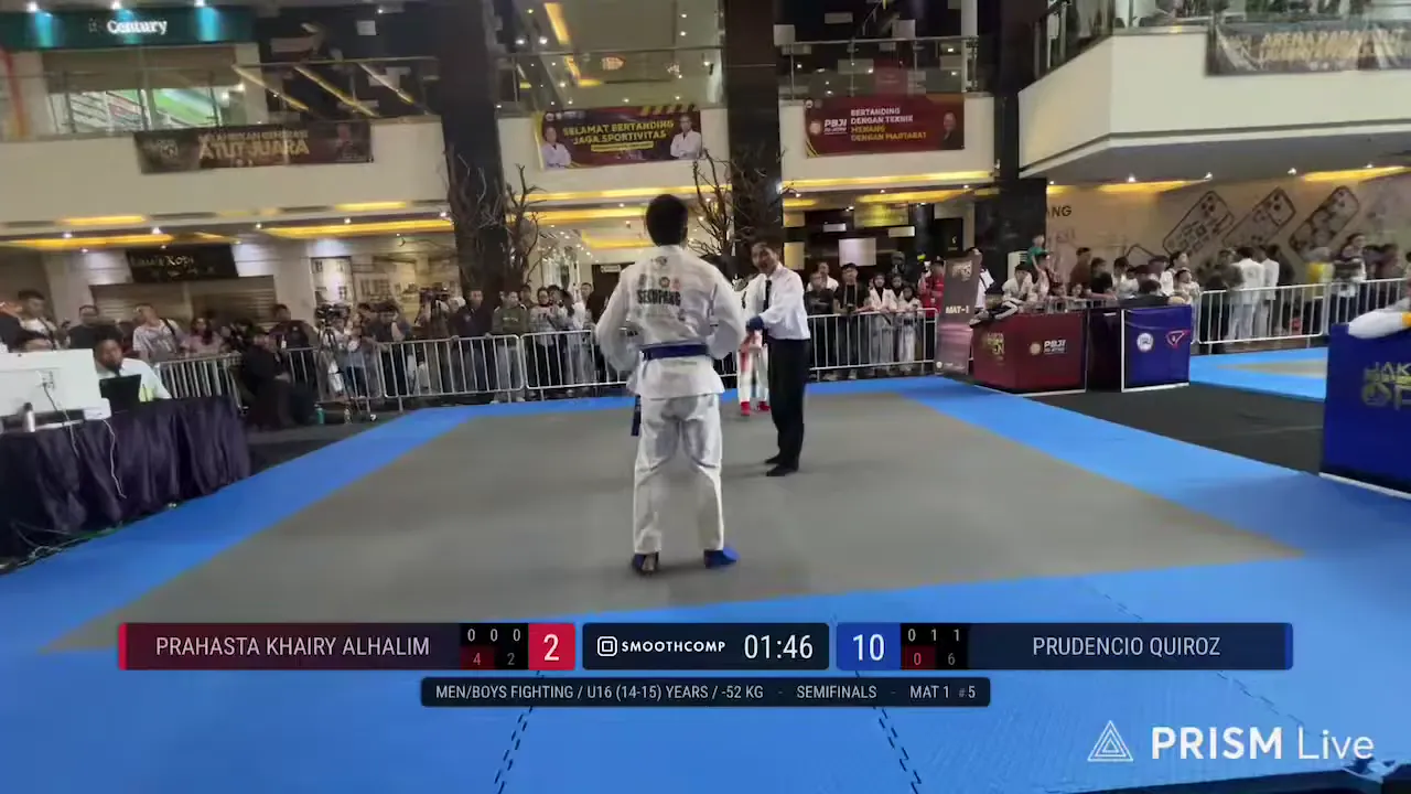 Frame at 00:32:18