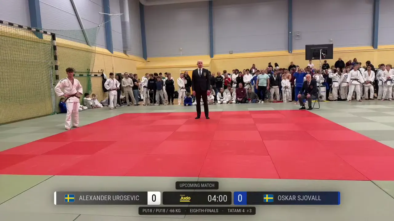 Frame at 00:32:34