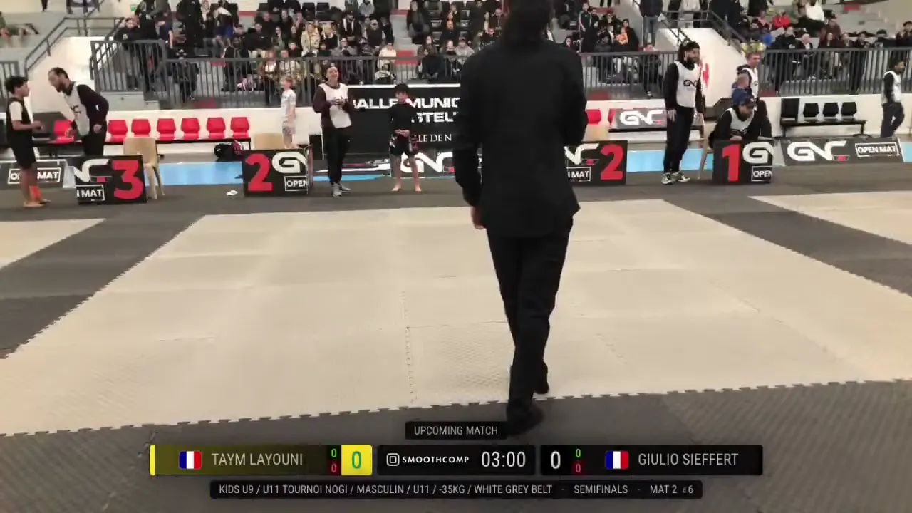 Frame at 00:40:15