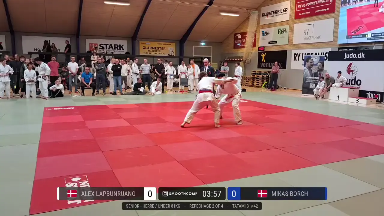 Frame at 01:32:26