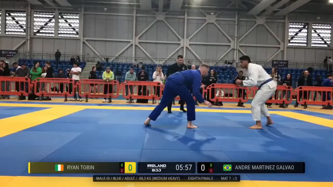 Frame at 00:25:14